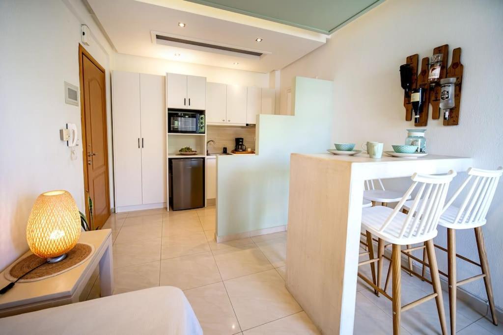 Central Thassos Apartment 3 エクステリア 写真